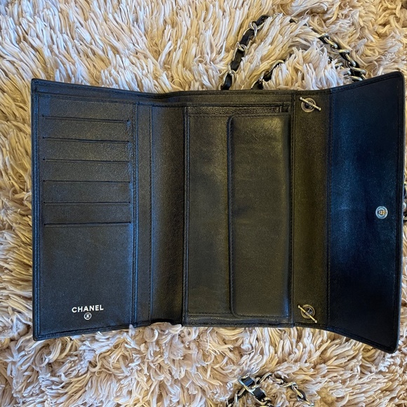 Chanel Black Leather Crossbody Wallet Purse Authentic - Picture 4 of 12